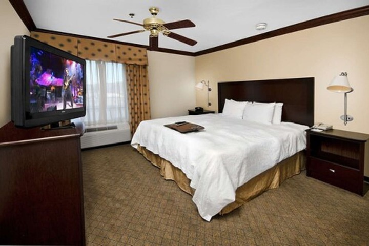 Room 17 of 43