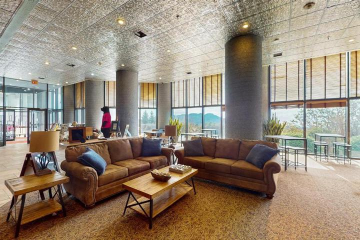 Paradise Peak Retreat