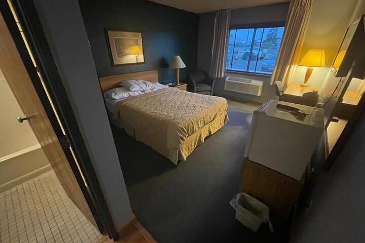 Room 23 of 33