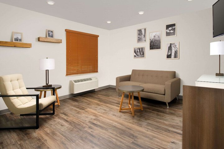 Hotel Interior 10 of 29