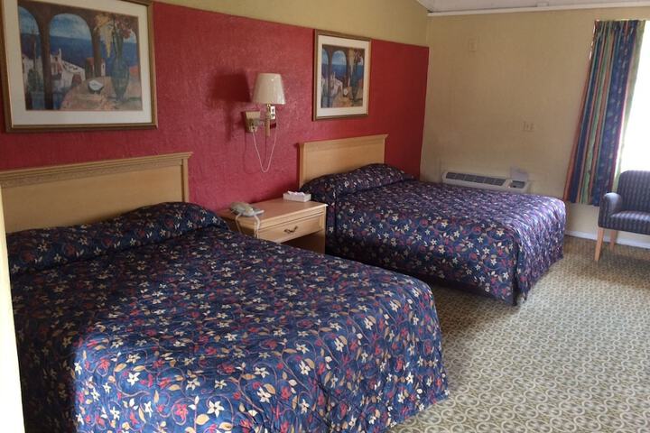 Room 11 of 11