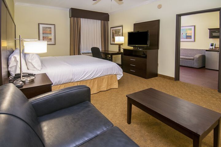 Room 11 of 31