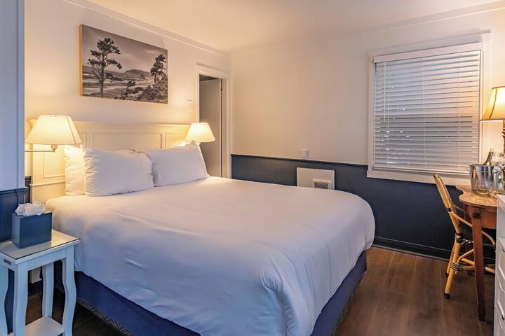 Cannon Beach Hotel Collection