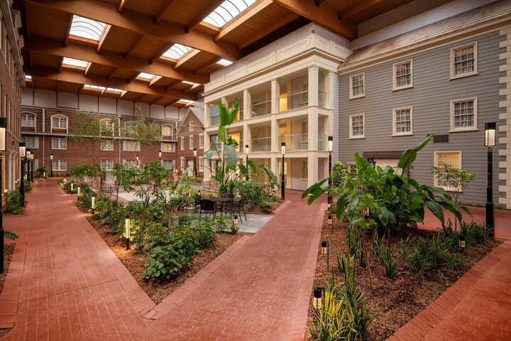 Crowne Plaza Albany - The Desmond Hotel by IHG