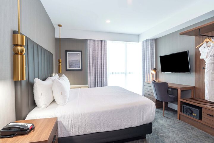 Sandman Signature Sherwood Park Hotel