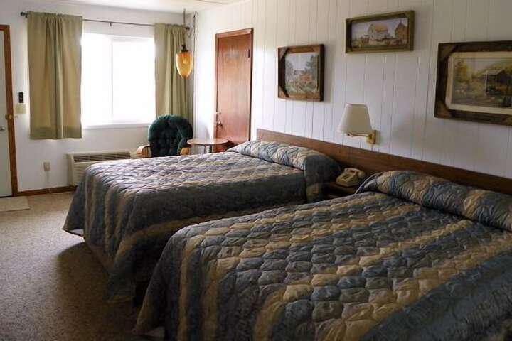 Room 8 of 15