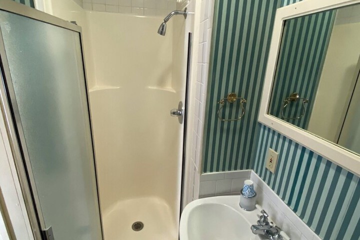 Room 40 of 75