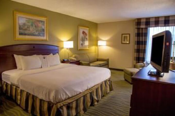 Ramada Plaza Rochester Airport