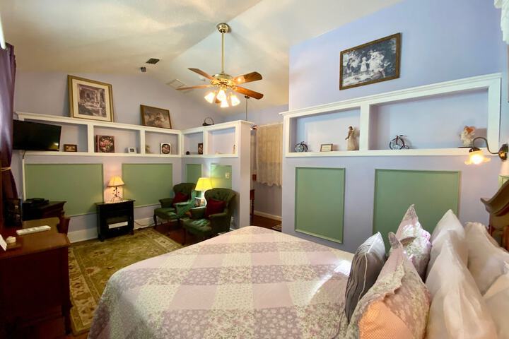 Room 17 of 47