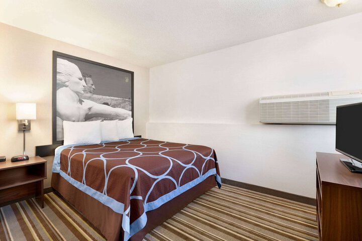 Room 31 of 41