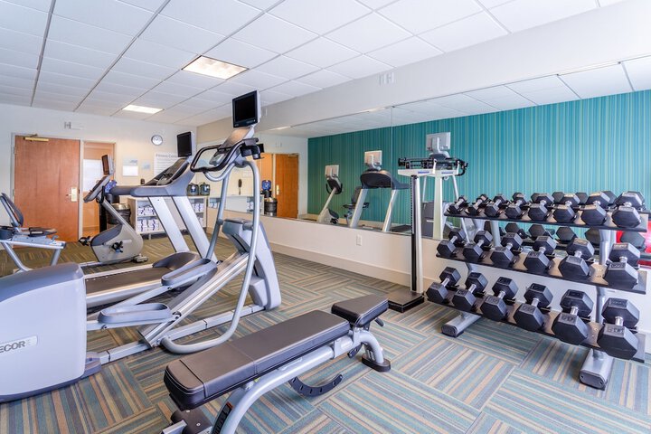 Holiday Inn Express & Suites Cedar Falls - Waterloo by IHG