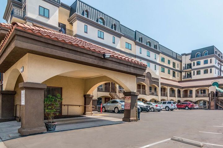 Hotel 2 of 25