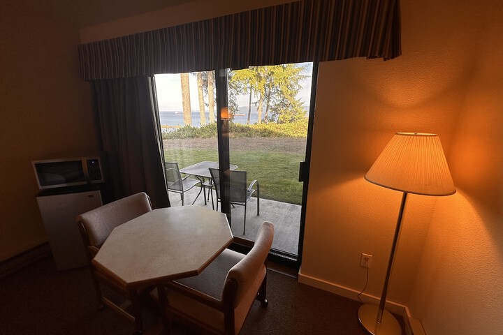 Room 132 of 181