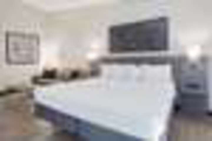 Room 55 of 160