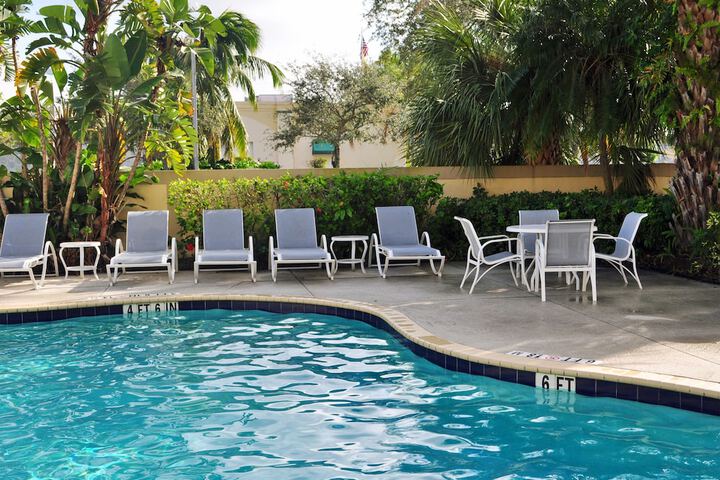 Pool 9 of 42