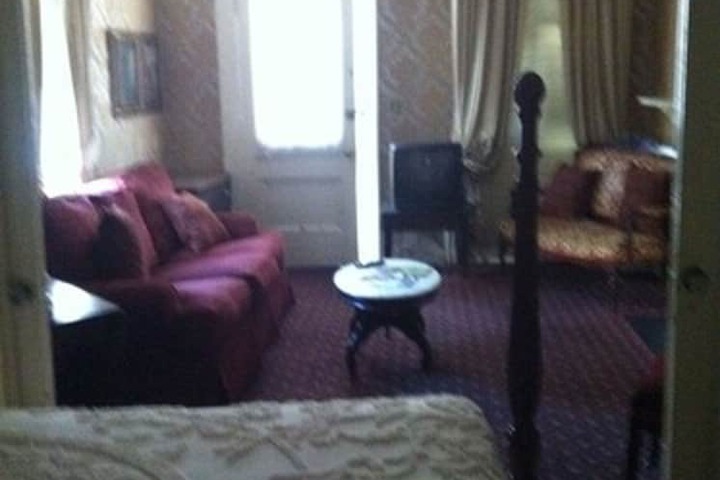 Room 31 of 49