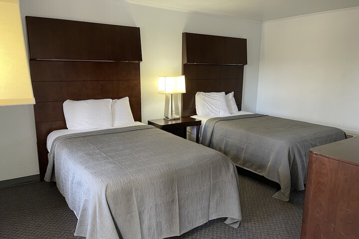 Room 18 of 21