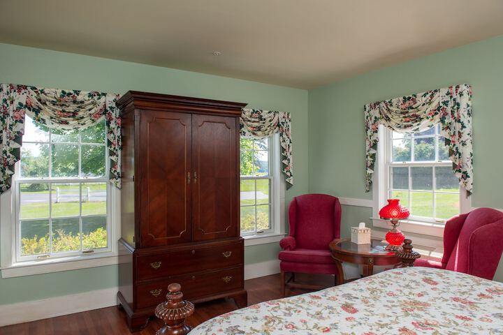 Room 46 of 61