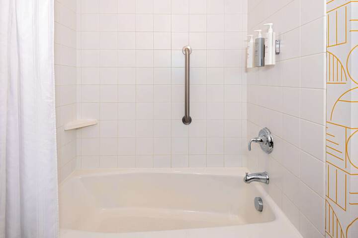 Room 15 of 31
