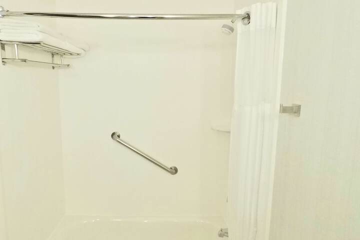 Room 43 of 92