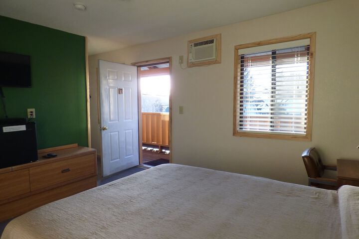 Room 26 of 39