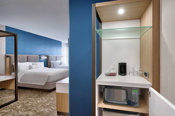 Room 17 of 24