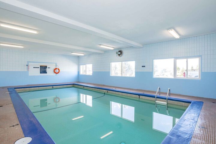 Pool 7 of 35