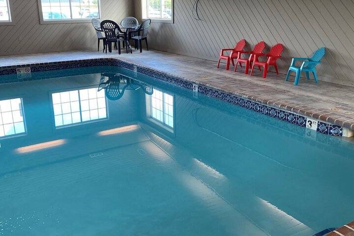Pool 4 of 17