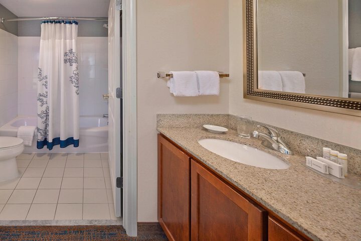 Room 15 of 27