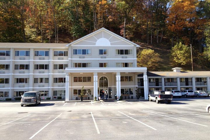 Hotel 4 of 42