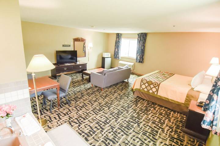 Room 20 of 33