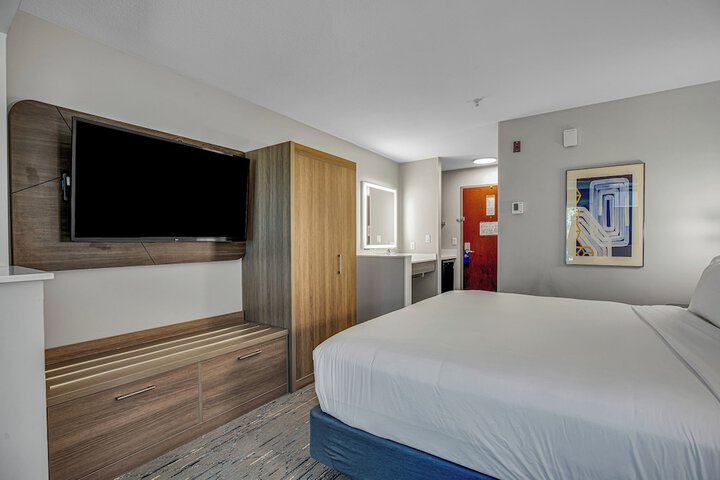 Room 56 of 120