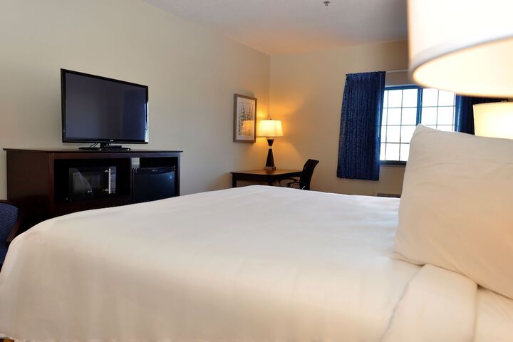 Room 26 of 106