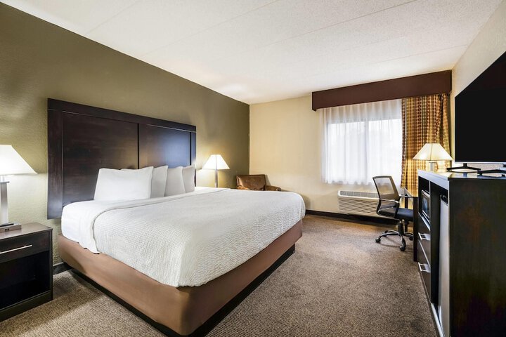 Baymont by Wyndham Janesville