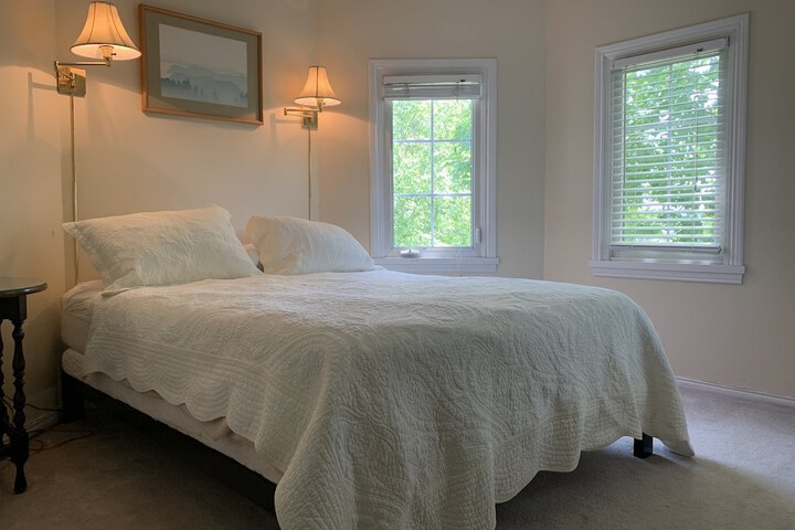 Room 50 of 104