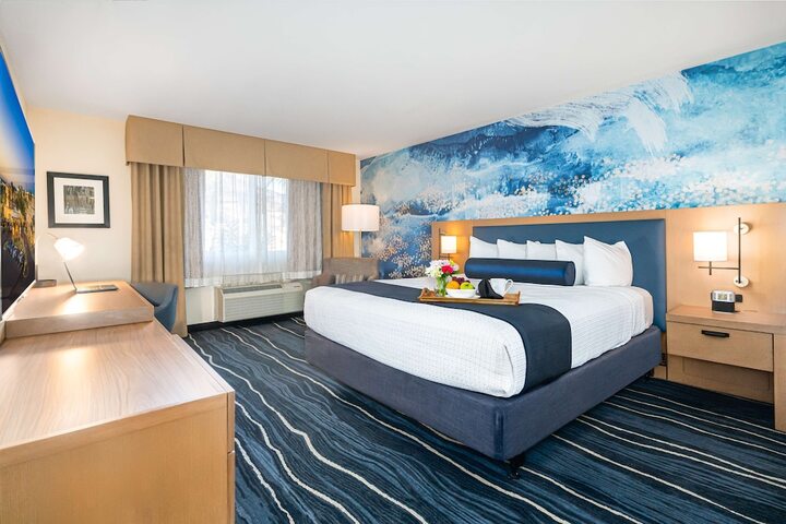 Room 27 of 60