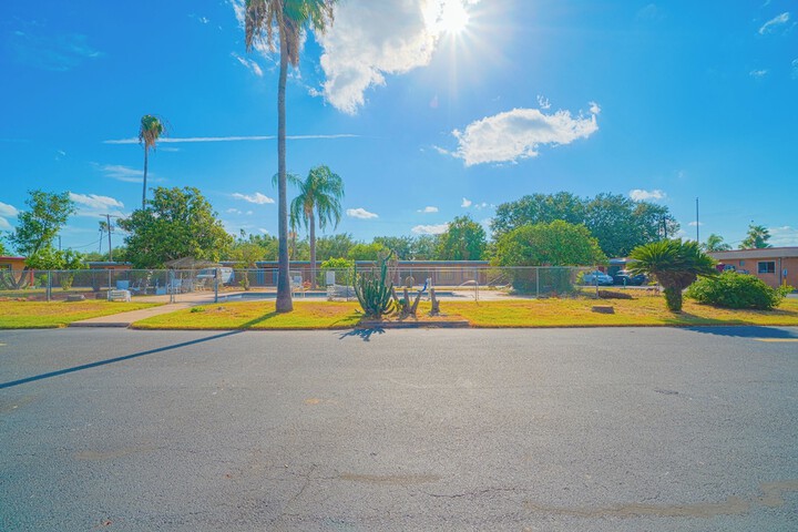 Vali Ho Motel by OYO Weslaco Mercedes