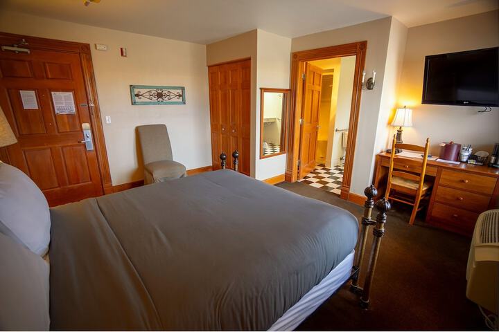Room 50 of 132