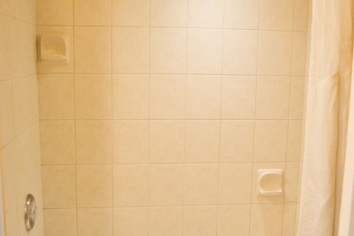 Room 24 of 44