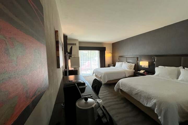 Holiday Inn Express Hotel Naples Downtown - 5th Avenue