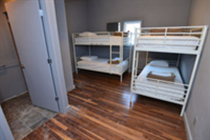 EXPLORE HOTEL & HOSTEL