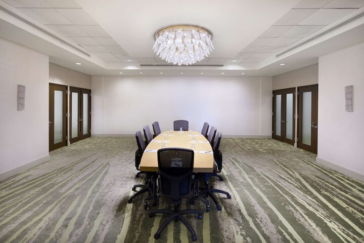 Hilton Hasbrouck Heights / Meadowlands