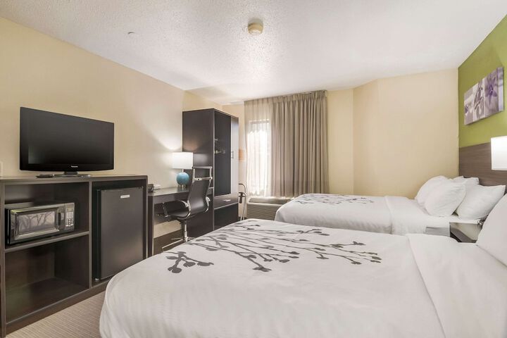 Room 21 of 38