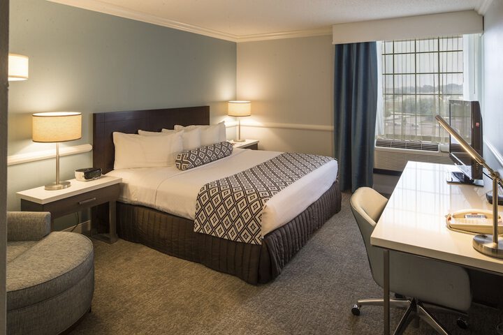 Room 32 of 86