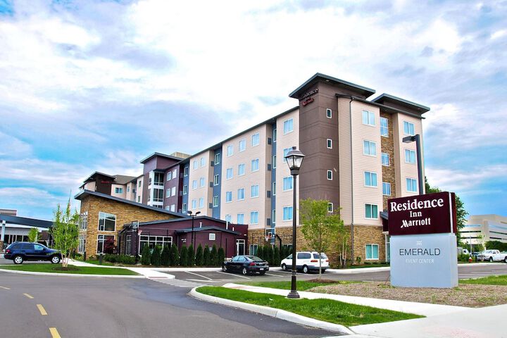 Hotel 2 of 41