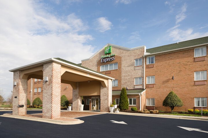 Hotel 8 of 75