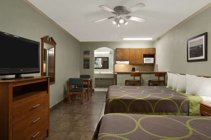 Room 19 of 26