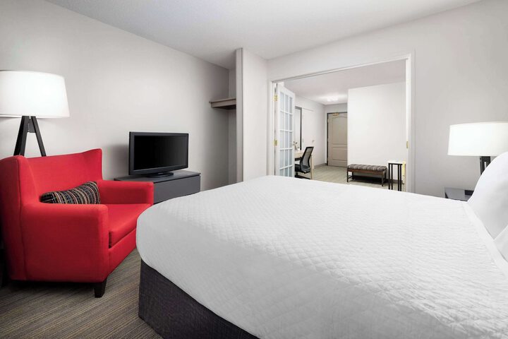 Country Inn & Suites by Radisson Big Flats (Elmira), NY