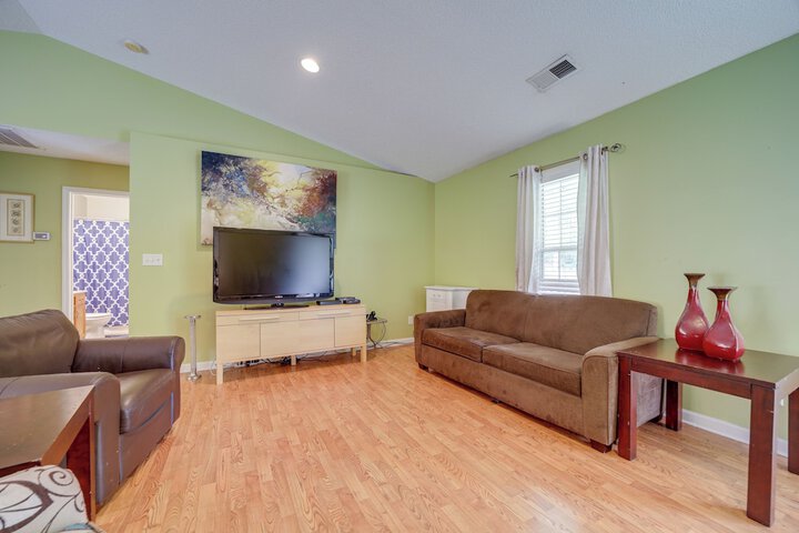 Candler Home w / Large Deck: Hike Bike & Unwind!