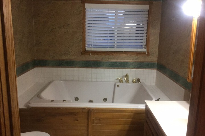 Room 12 of 22